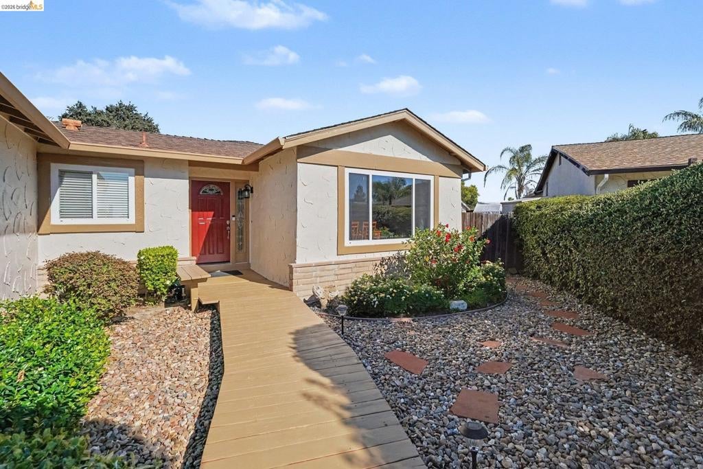 2216 Nido Court