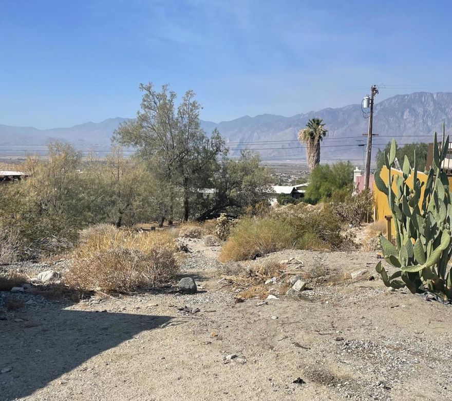 A vacant land in an established hillside neighborhood ! You can build a dream home here. A nice view of San Jacinto mountain. Question, please text to 408-981-8155. Offer, please send it to jennifer5688@gmail.com