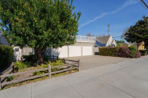 Photo of 606 Central Avenue, Salinas, CA 93901 (MLS # ML82034082)