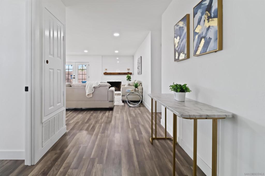 10902 Whippletree Ln.