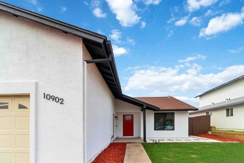 Photo of 10902 Whippletree Ln. Ln, Spring Valley, CA 91978 (MLS # 2600555SD)