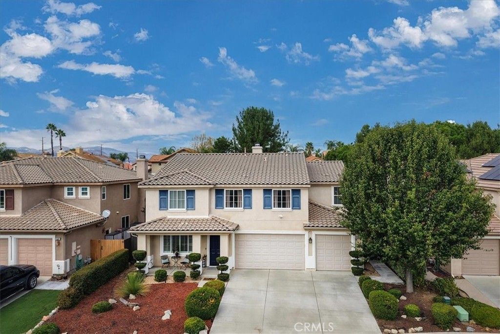 Photo of 41675 Broad Oak St, Murrieta, CA 92562 (MLS # SW25237897)