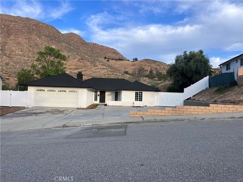 Photo of 195 Masters Ave, Riverside, CA 92507 (MLS # SR26149685)