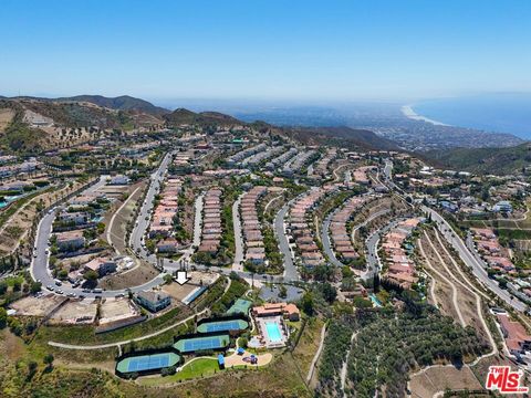 Tiny photo for 16895 Calle De Sarah, Pacific Palisades, CA 90272 (MLS # 26833643)