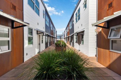 Photo of 202 Panetta Avenue #1, Santa Cruz, CA 95060 (MLS # ML82039119)