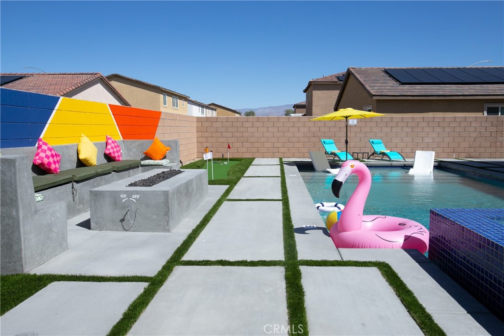 Mariposa Pointe - Residential