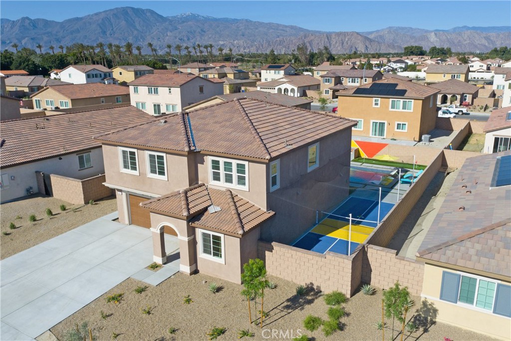 Mariposa Pointe - Residential