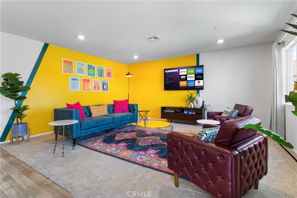 Mariposa Pointe - Residential