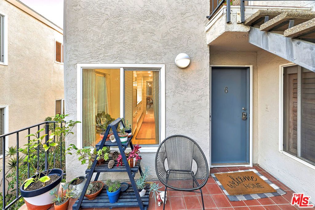 Photo of 1020 19th Street #6, Santa Monica, CA 90403 (MLS # 26650433)
