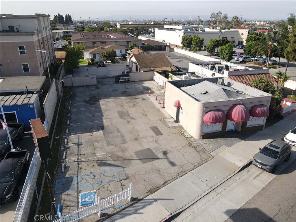 1716 W Redondo Beach