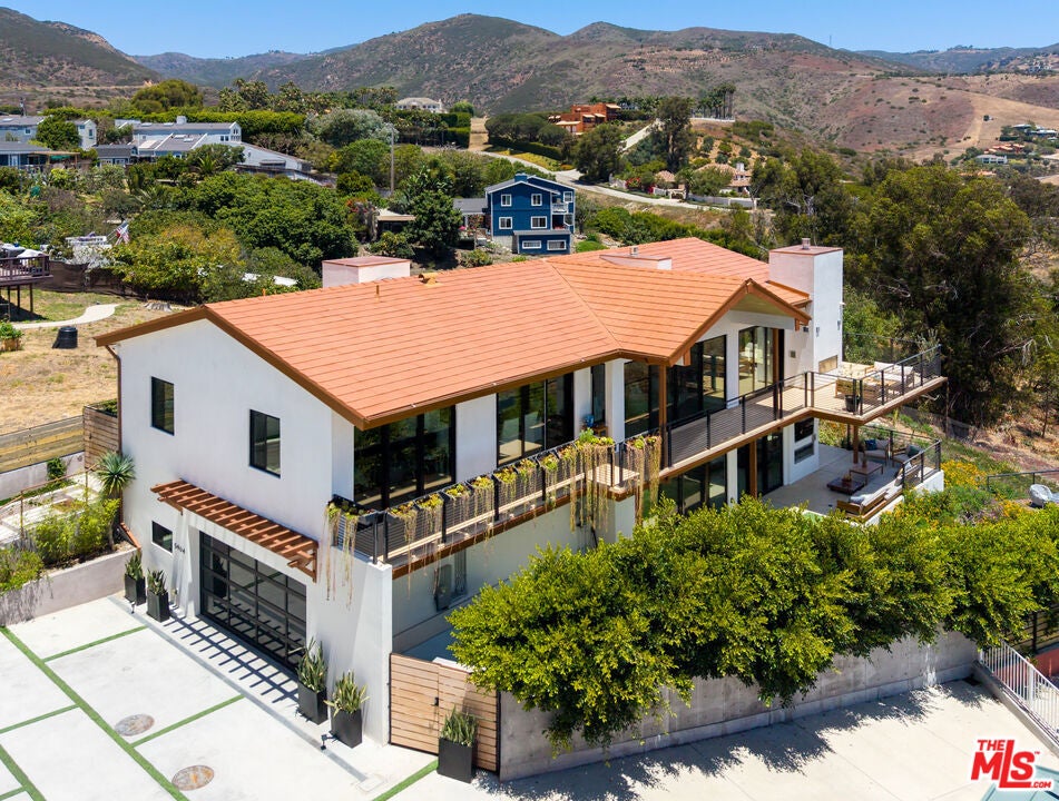 5904 Kanan Dume Road