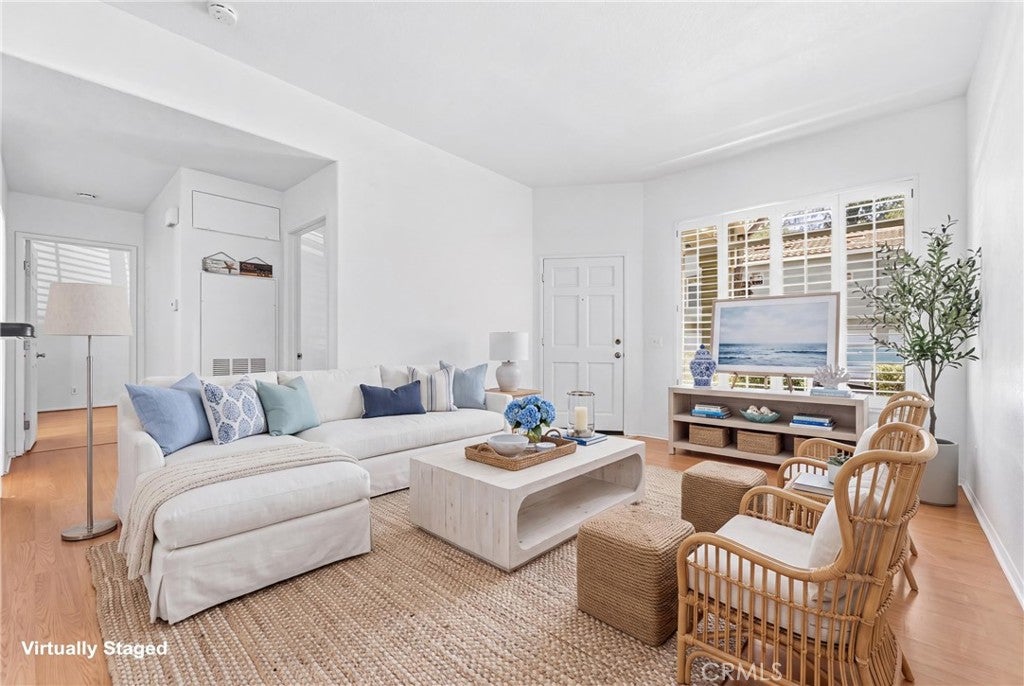 128 Sandpiper 128 Sandpiper