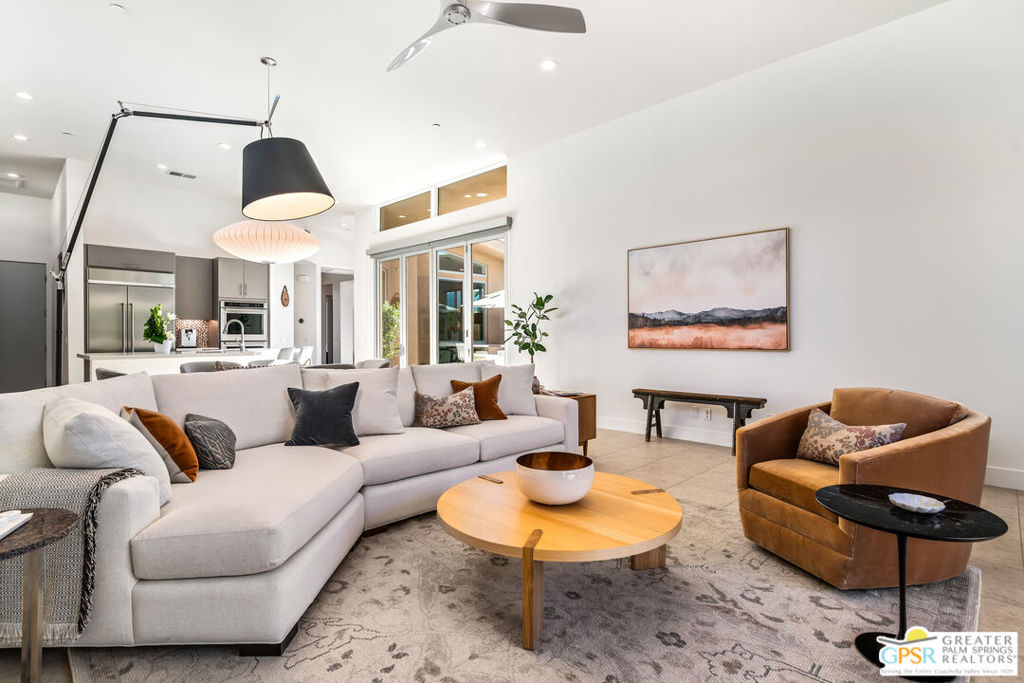 Escena - Residential