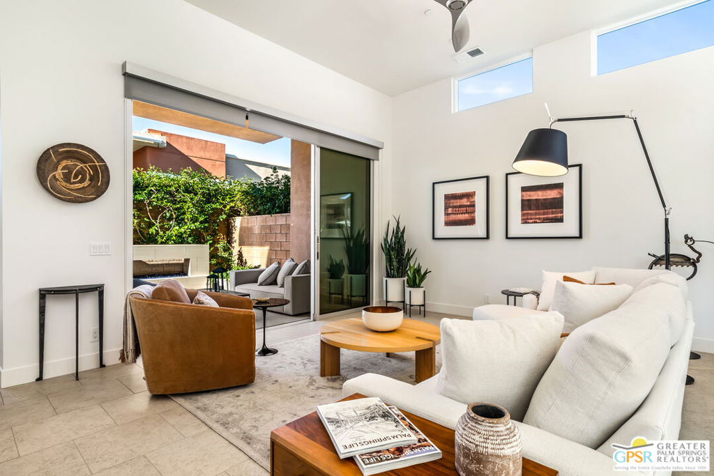 Escena - Residential