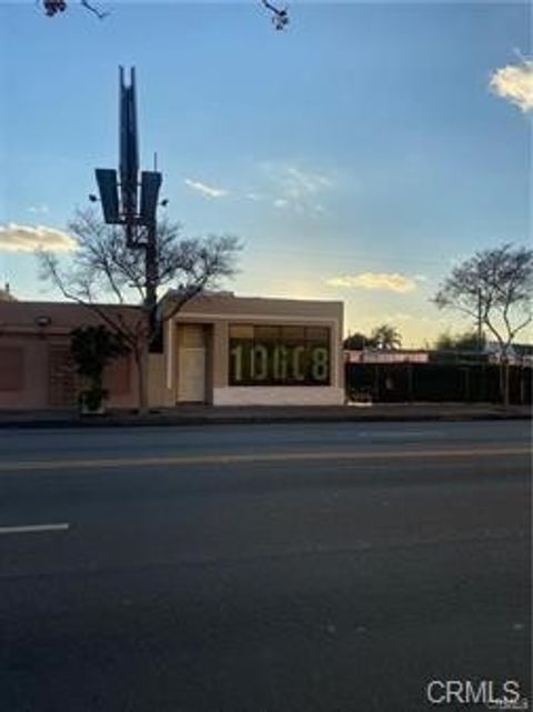 Photo of 10608 Whittier Boulevard, Whittier, CA 90606 (MLS # DW26021179)