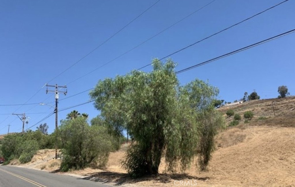 24460 Conejo Drive