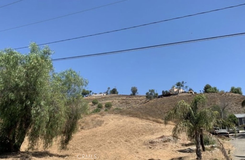 24460 Conejo Drive