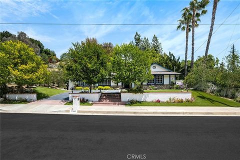 Photo of 7144 Deveron Ridge Rd Rd, West Hills, CA 91307 (MLS # SR26070299)