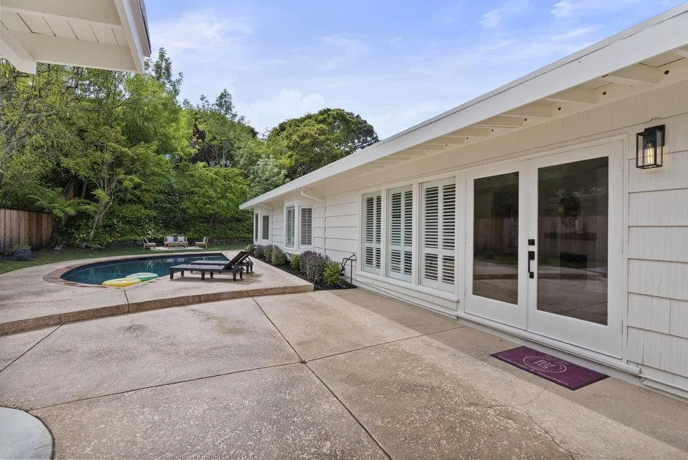 Belvedere, California 94920, United States, 3 Bedrooms Bedrooms, ,3 BathroomsBathrooms,Residential,Active,100467