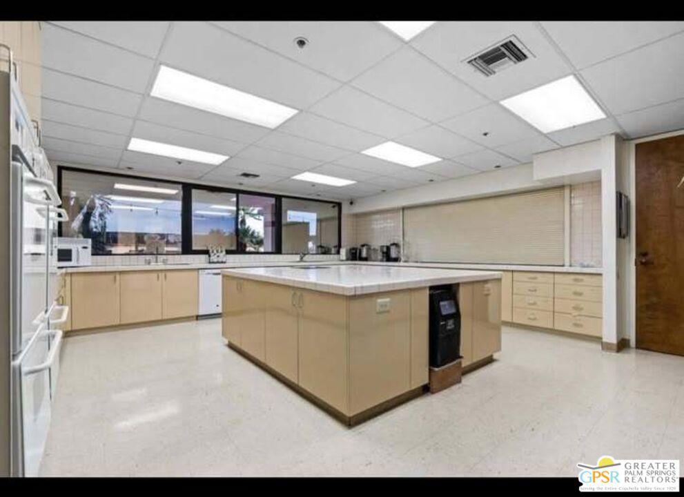 Vista Montana - Residential Lease