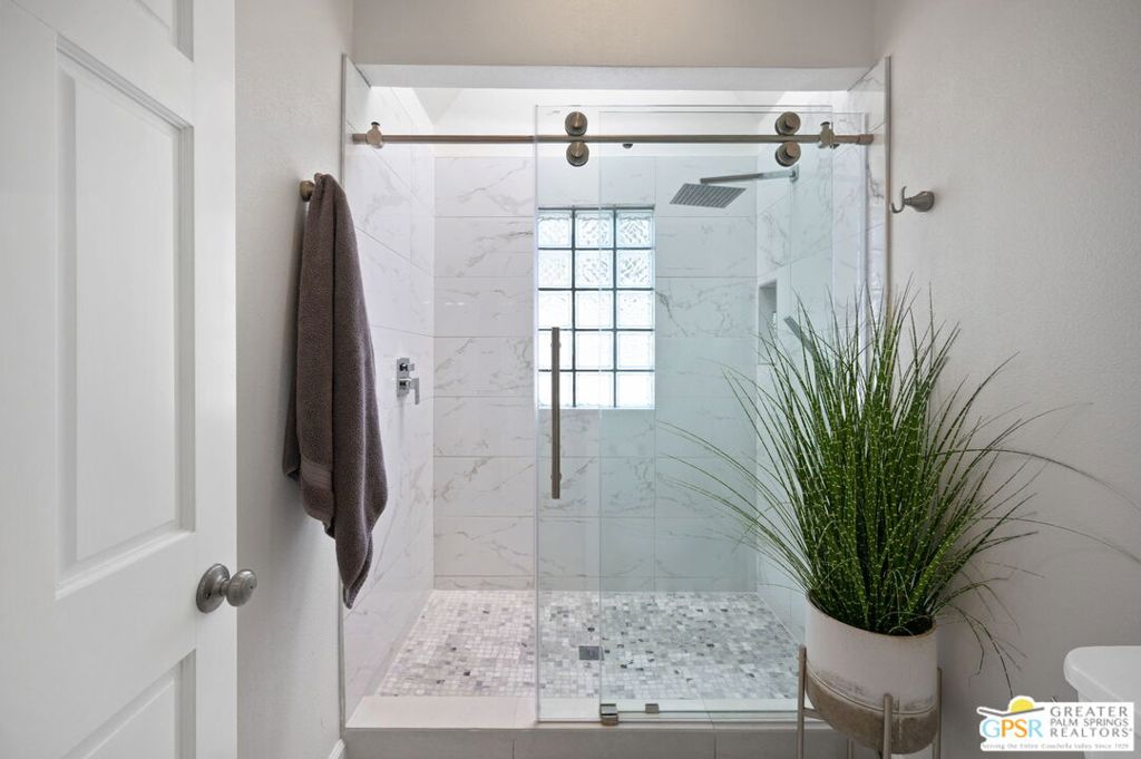 Thunderbird Country Club - Residential