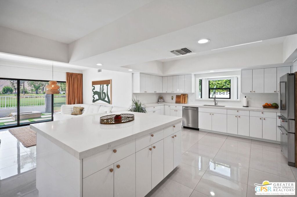 Thunderbird Country Club - Residential