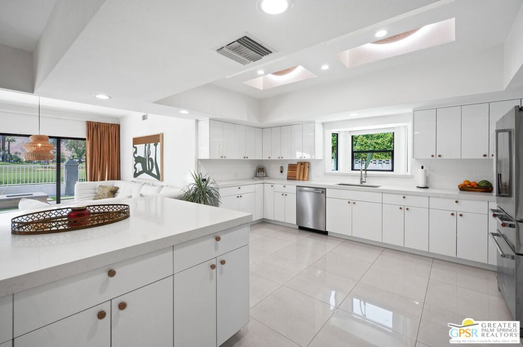 Thunderbird Country Club - Residential