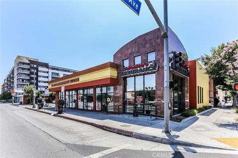 Photo of 110 E Anaheim St, Long Beach, CA 90813 (MLS # SB26058521)