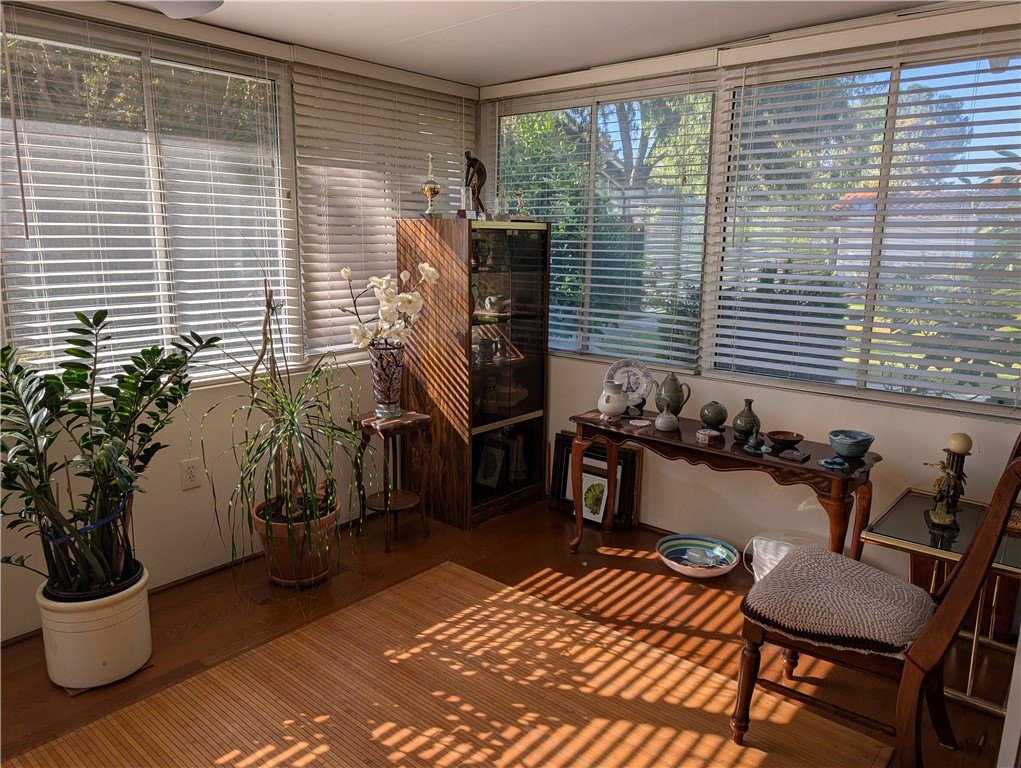 2056 VIA MARIPOSA E A