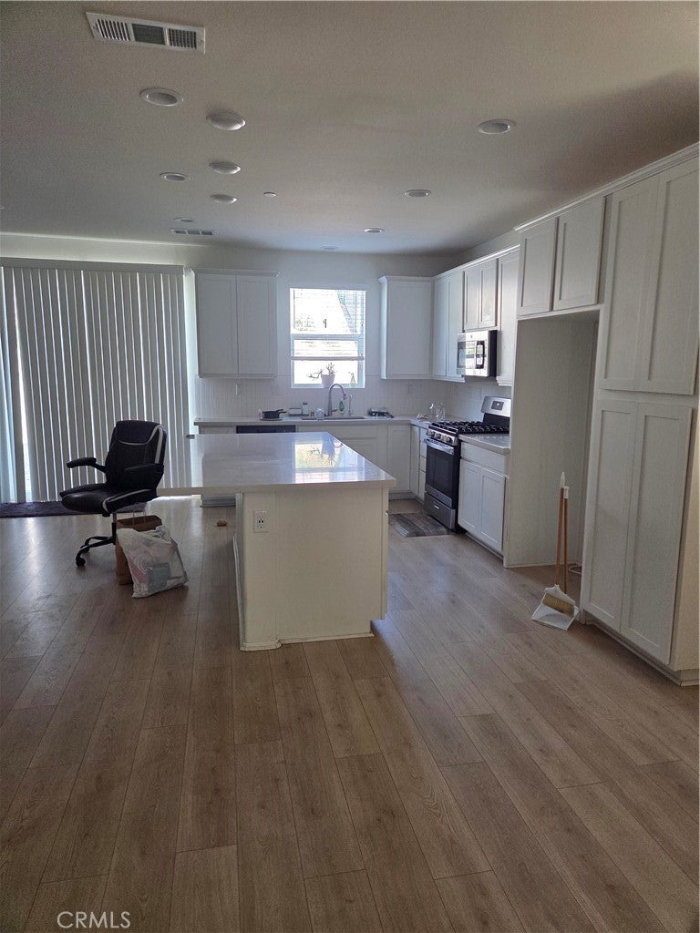 35564 Roxy Drive