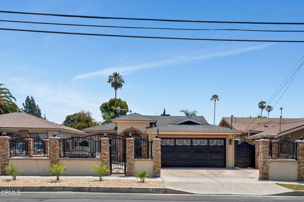 Photo of 7422 Orion Avenue, Van Nuys, CA 91406 (MLS # P1-22942)
