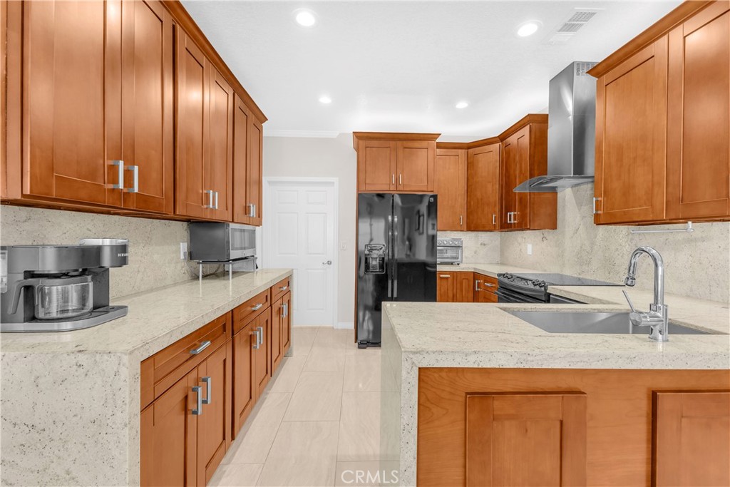 54065 Avenida Herrera