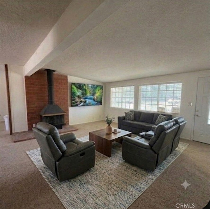 8537 Tamarack
