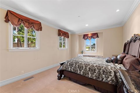 Tiny photo for 18 Sail Vista Vis, Newport Coast, CA 92657 (MLS # OC25167169)