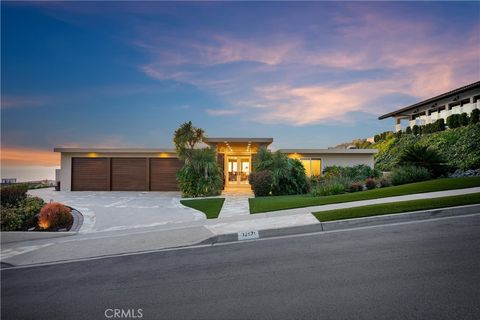 Photo of 32571 Sea Island Dr. Dr, Dana Point, CA 92629 (MLS # OC26088606)