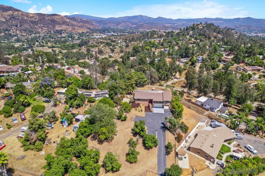 11249 Valle Vista Rd