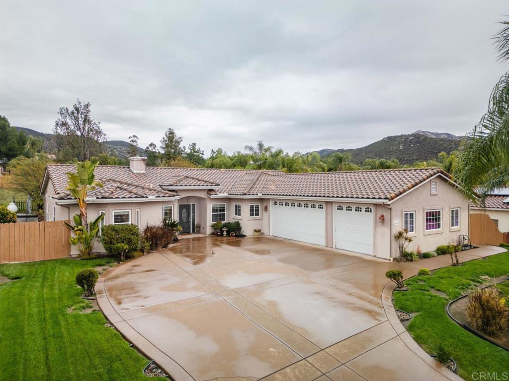 24246 Cerro Vista Way