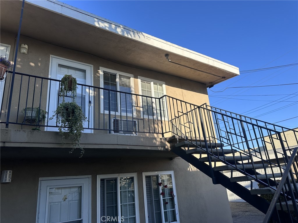 2119 E Westport 5