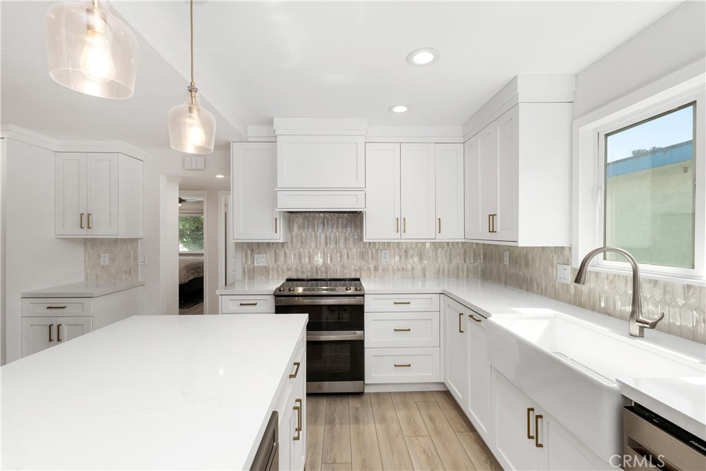 21662 Brookhurst - Residential