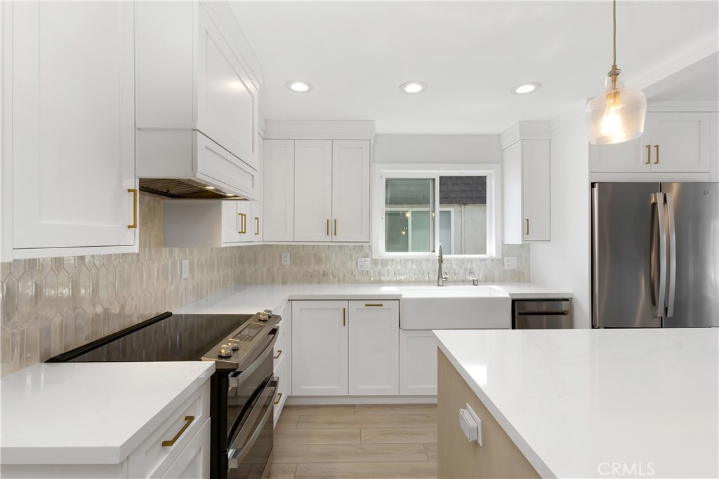 21662 Brookhurst - Residential