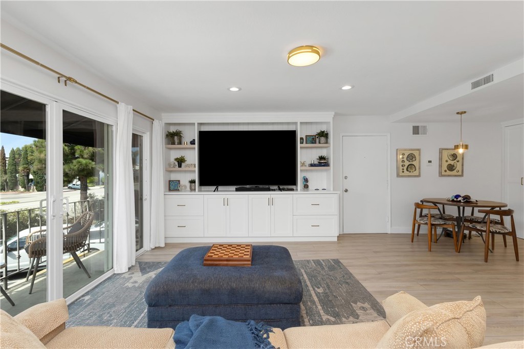 21662 Brookhurst - Residential