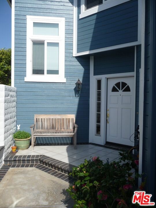 2730 Point Del Mar