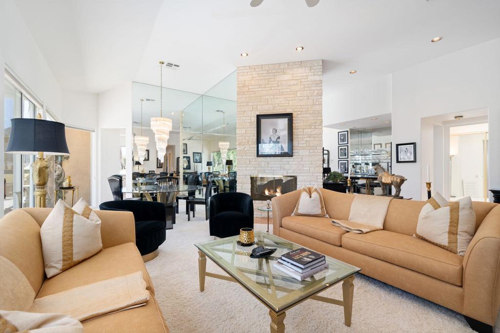 Desert Horizons C.C. - Residential Lease