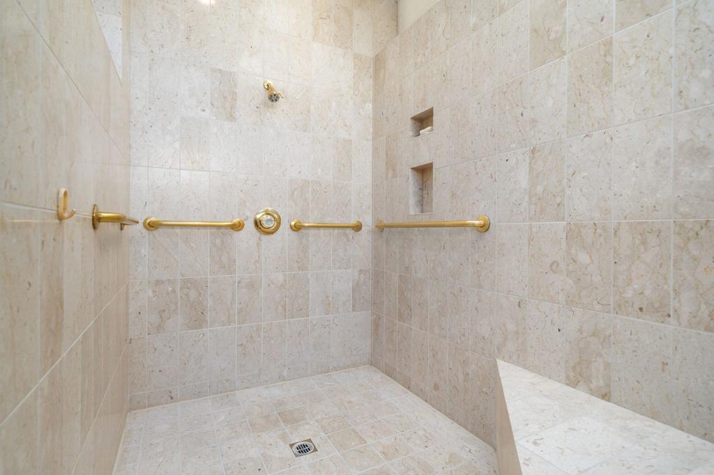Desert Horizons C.C. - Residential Lease