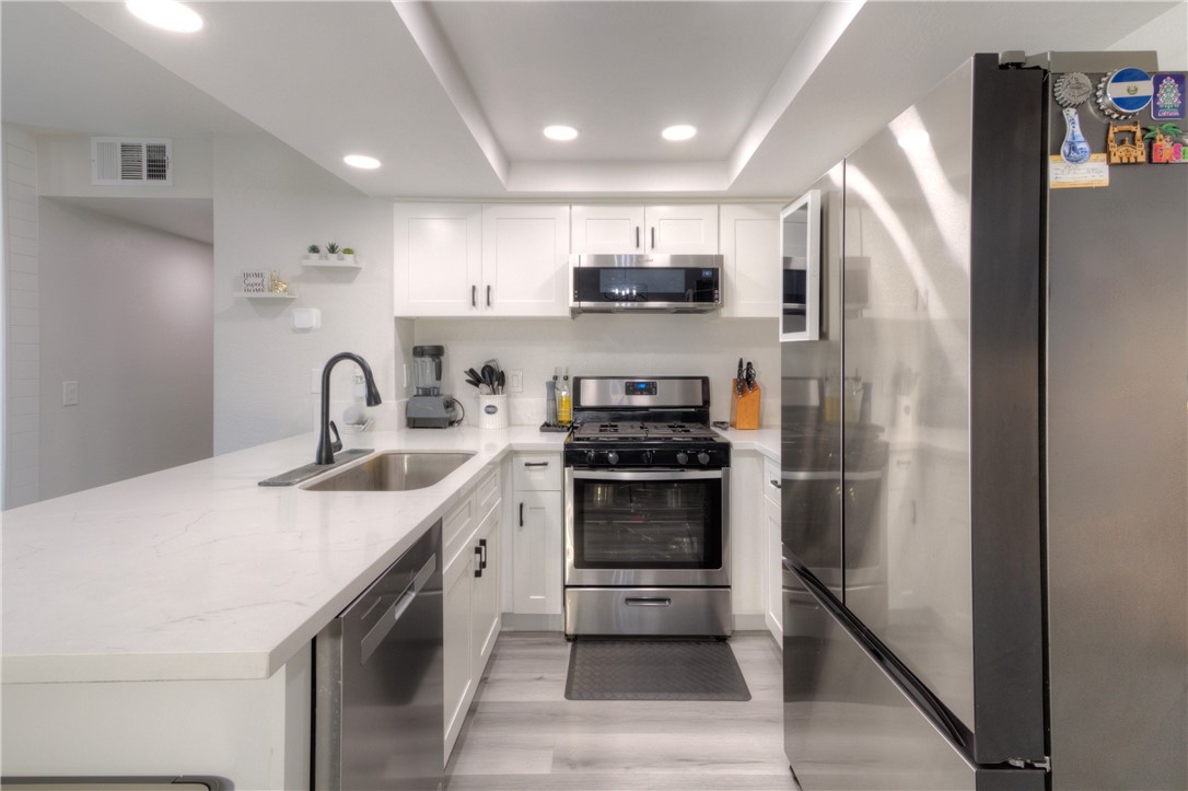 1309 W Mission