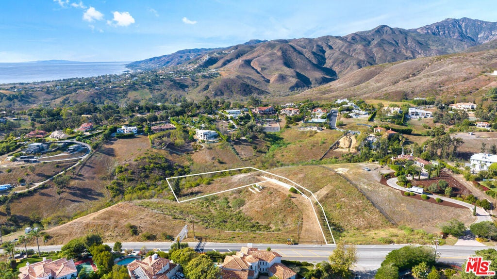6061 Kanan Dume Road