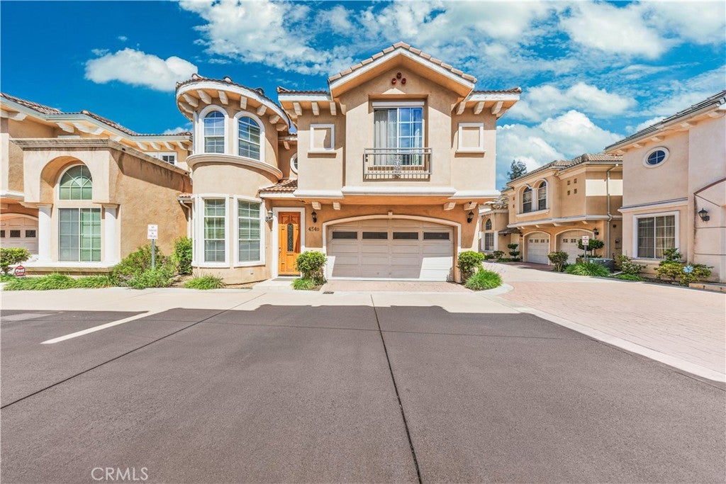 454 W Duarte D