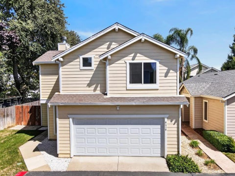 Photo of 6416 Laguna Mirage Lane, Elk Grove, CA 95758 (MLS # ML82060730)