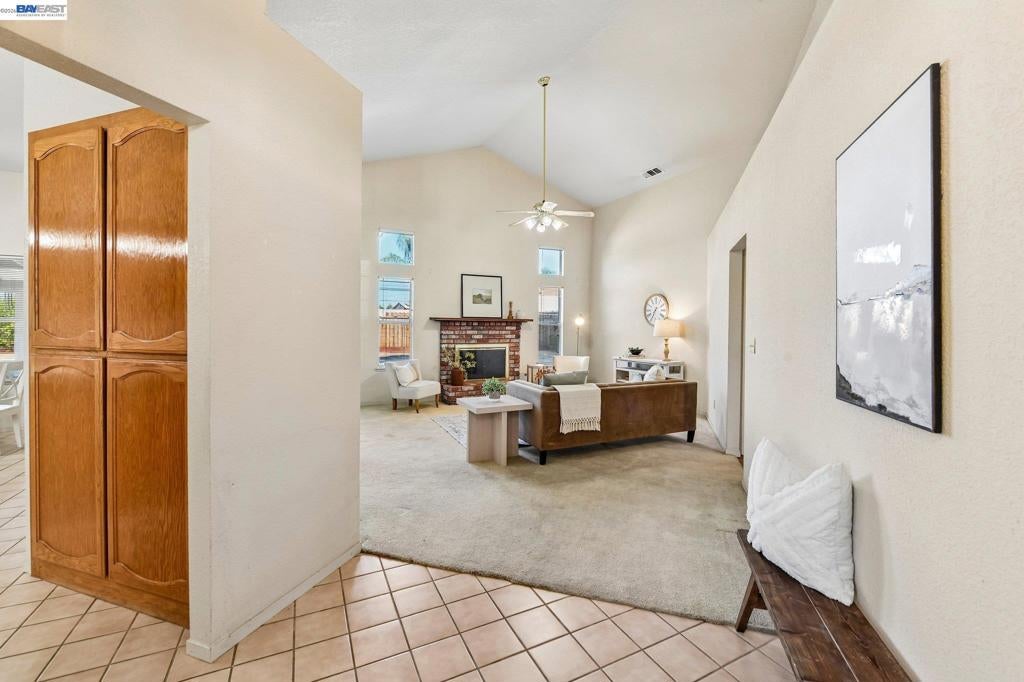 787 Chenin Blanc Dr
