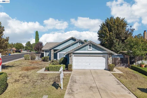 787 Chenin Blanc Dr, Manteca, CA 95337 - MLS#: 41150386